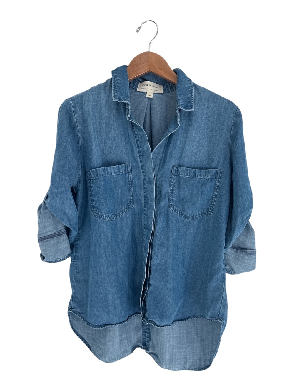 Cloth & Stone Split-Back Chambray Button down Top - Picture 4 of 8